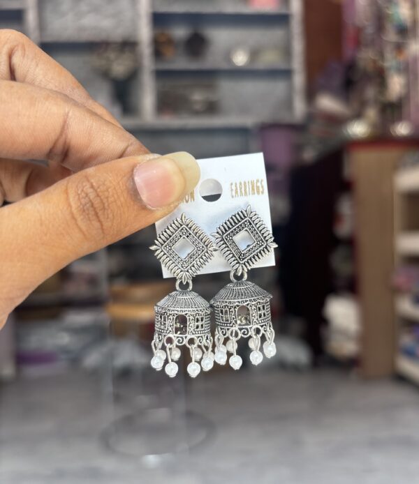 Jhumka