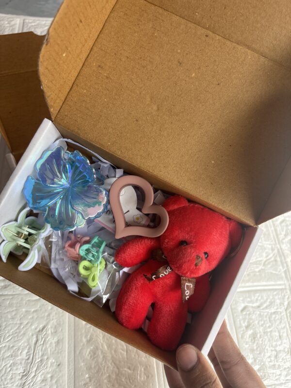 Teddy Hamper